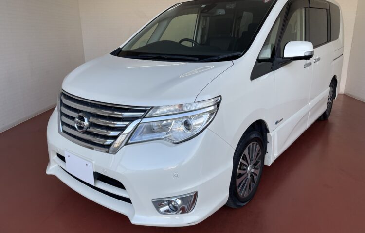 2015 NISSAN SERENA S-Hybrid | RoundAbout | 日本品質の中古車を 