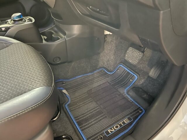 NISSAN NOTE FLOOR MAT