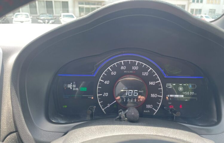 NISSAN NOTE interior/meter