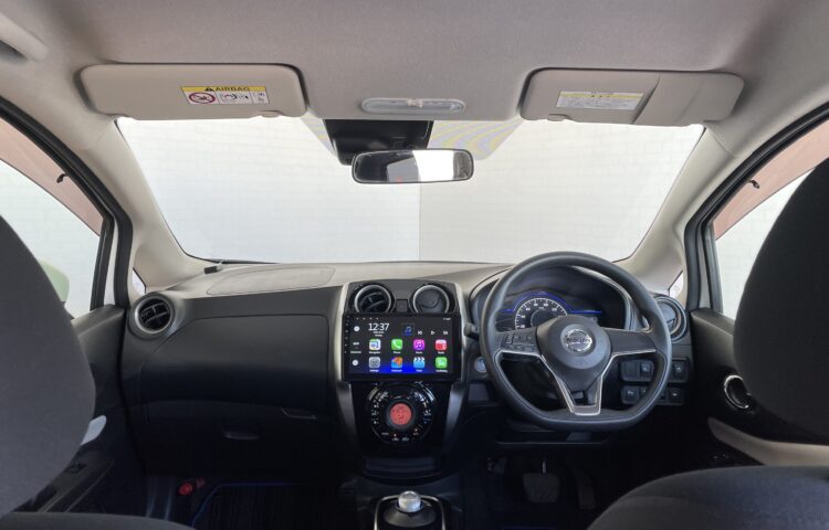 NISSAN NOTE interior