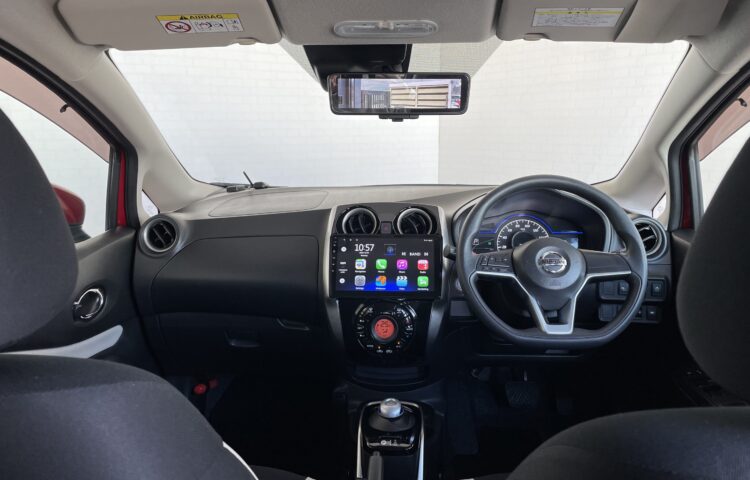 NISSAN NOTE interior