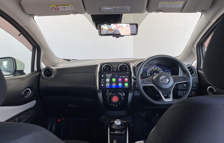 NISSAN NOTE interior