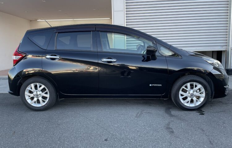 NISSAN NOTE Exterior