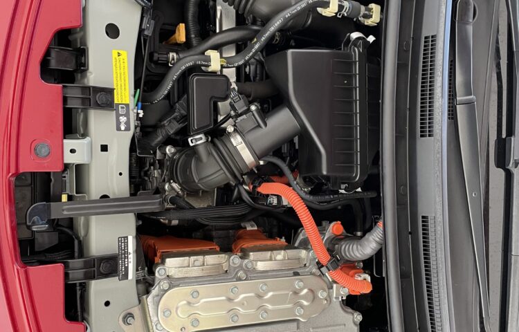 NISSAN NOTE Engineroom